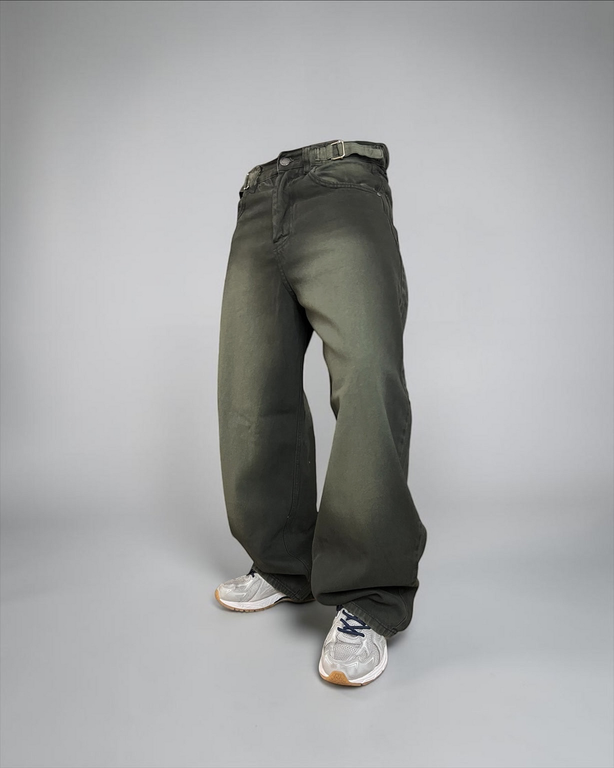 Baggy tono especial “verde ocre”