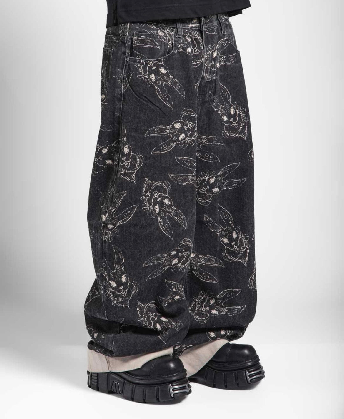 Jeans Baggy Tono especial: Devil Bunny