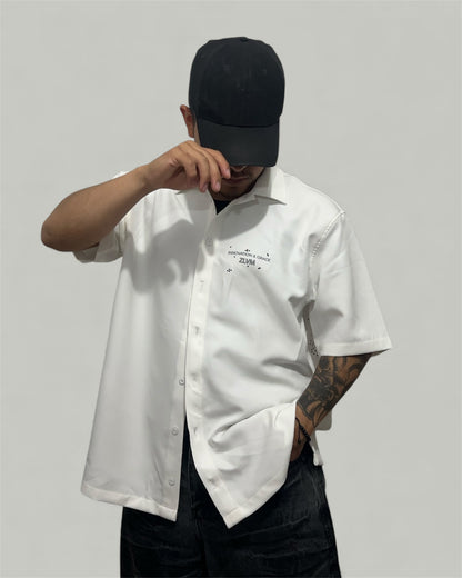 Camisa con piedreria en color blanco marfil