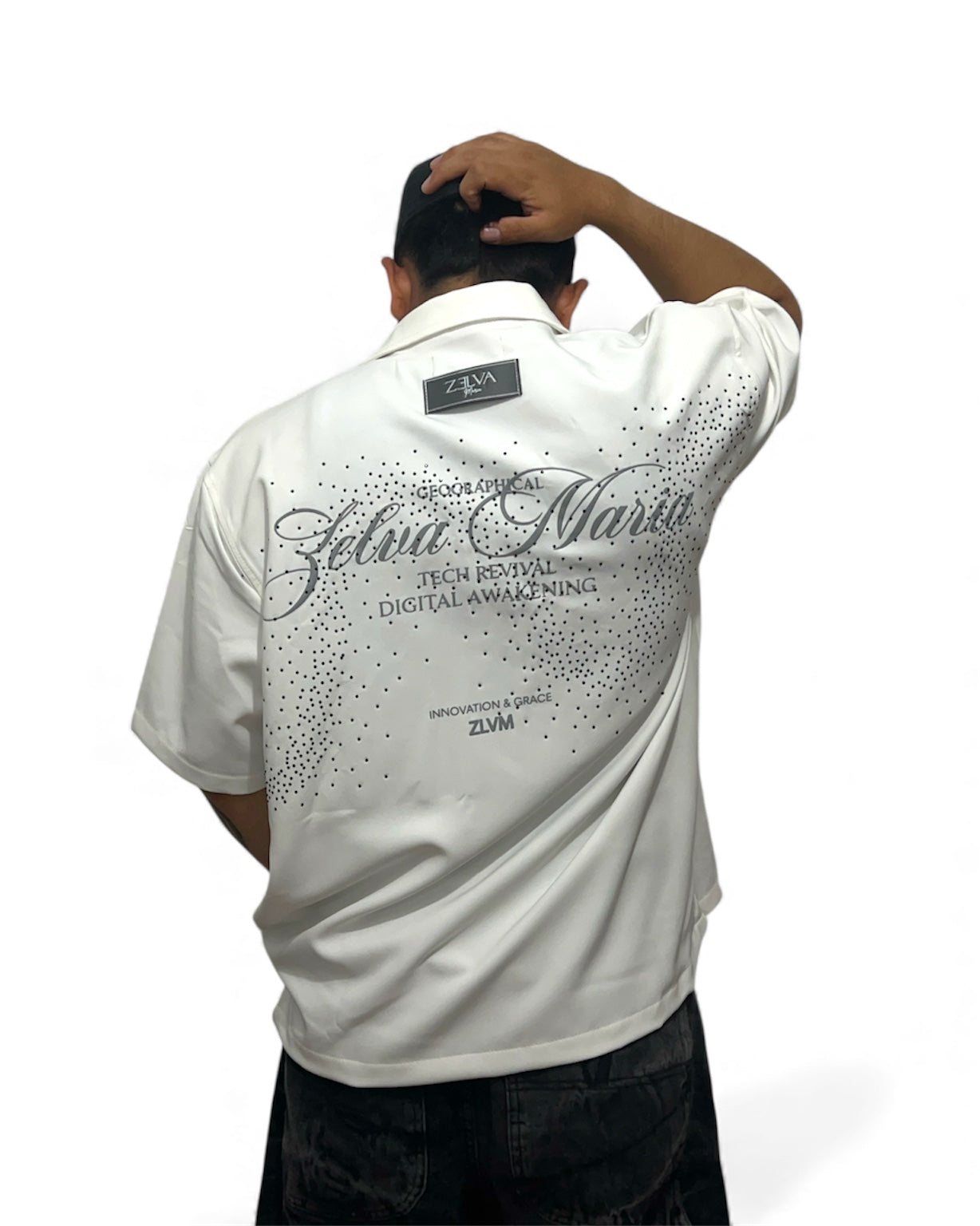 Camisa con piedreria en color blanco marfil